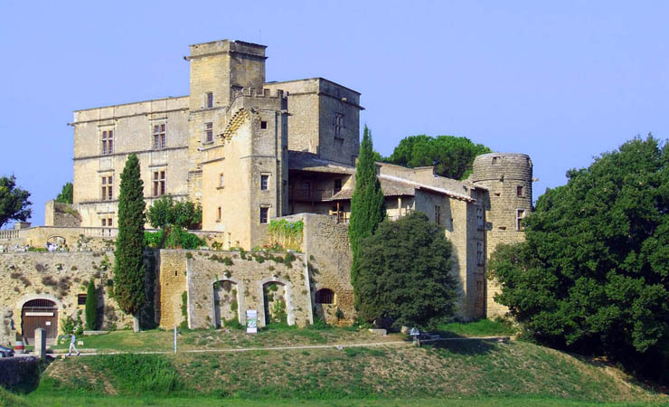chateau de Lourmarin