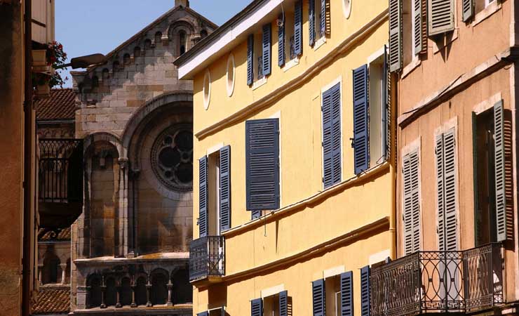 Rue de Mâcon