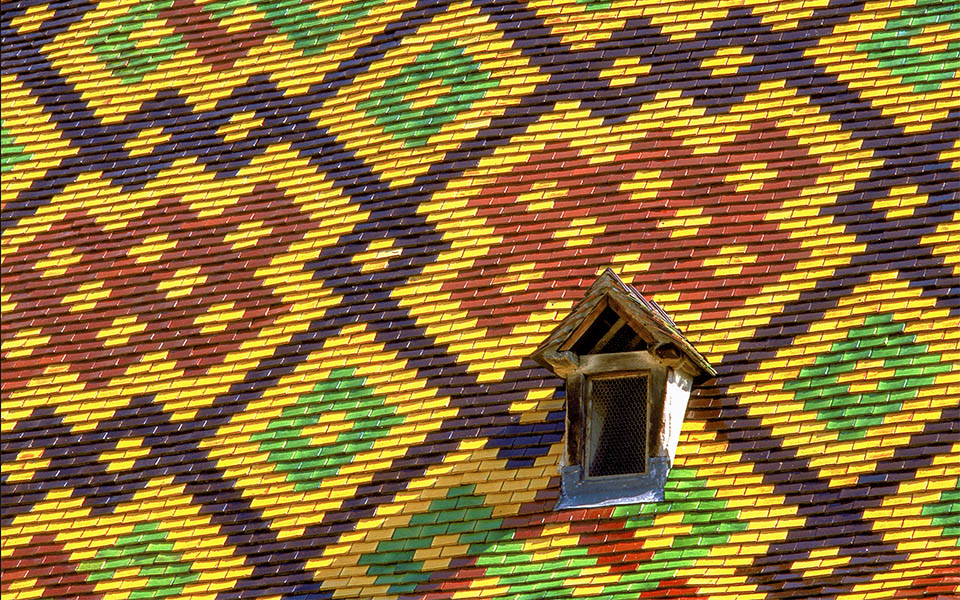 Tuiles vernissées sur l'Hôtel Dieu de Beaune