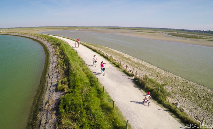 à vélo dans le bassin