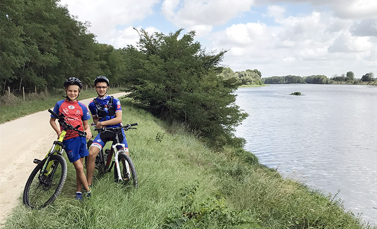 piste cyclable en bords de Loire